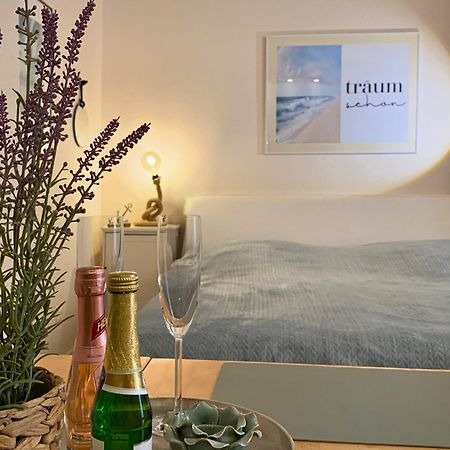 קושהאבן Duhnentraum Bestlage Am Sandstrand, Balkon,Meerblick, Parkplatz, Aufzug, Wlan, Bettwaesche,Handtuecher,Netflix Uvm מראה חיצוני תמונה